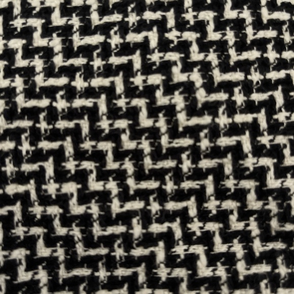 ZARA Tweed Black & White Skirt/Shorts XS - Picture 4 of 4